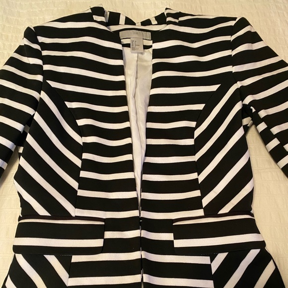 H&M blazer - Picture 2 of 5
